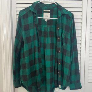American Eagle SUPER SOFT Green Lumberjack Flannel - M